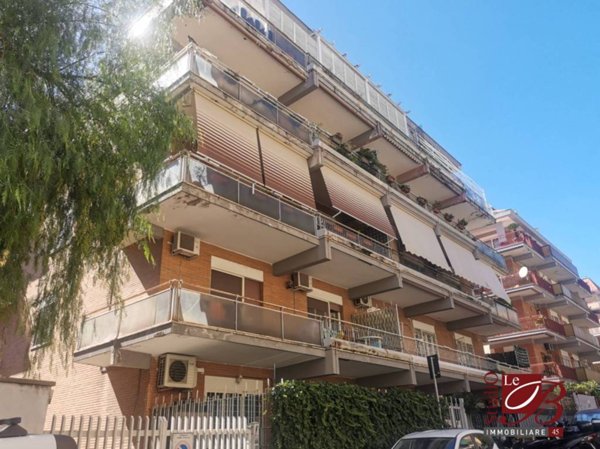 appartamento in vendita a Roma in zona Monte Sacro/Talenti