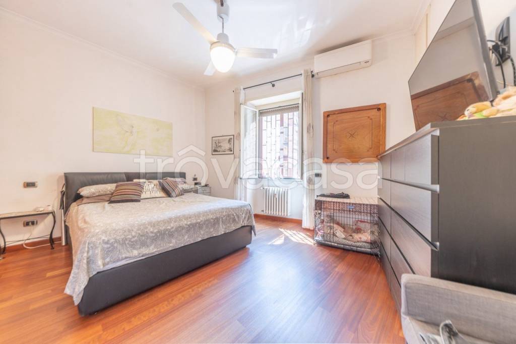appartamento in vendita a Roma in zona Ostiense