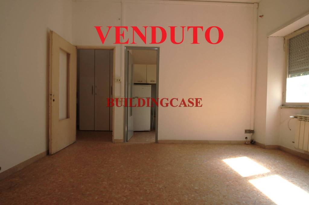 appartamento in vendita a Roma in zona Ostiense
