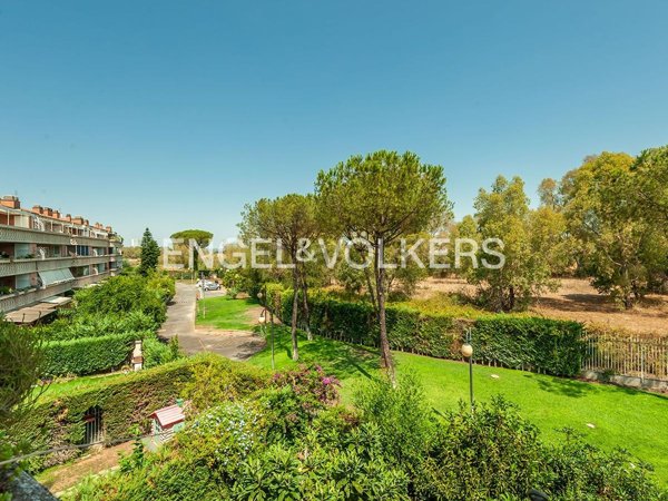 appartamento in vendita a Roma in zona EUR