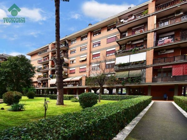 appartamento in vendita a Roma in zona Appio Claudio