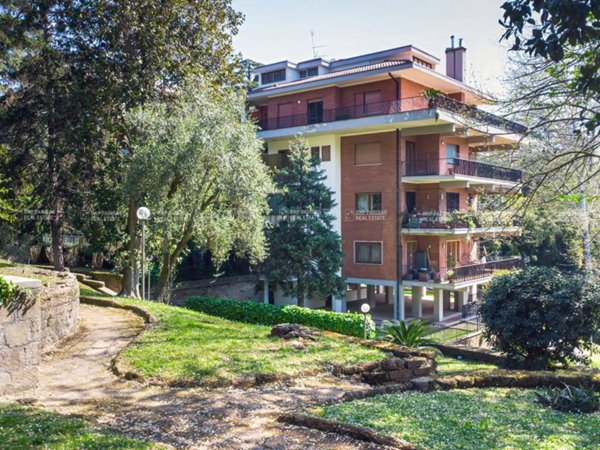 appartamento in vendita a Roma in zona Tor di Quinto