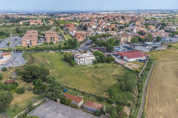 casa indipendente in vendita a Roma in zona Collatino