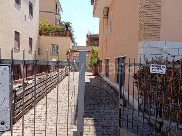 appartamento in vendita a Roma in zona San Basilio