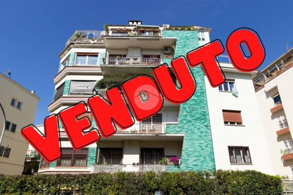 appartamento in vendita a Roma in zona Ostiense