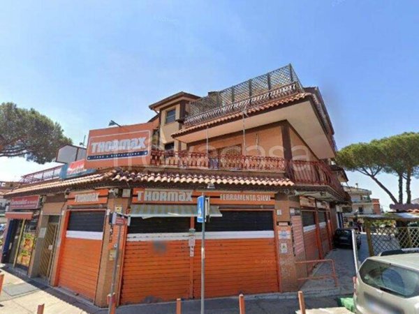 appartamento in vendita a Roma in zona Finocchio