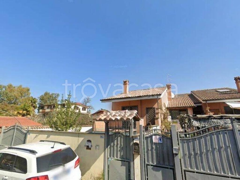 appartamento in vendita a Roma in zona Dragona/Bagnoletto