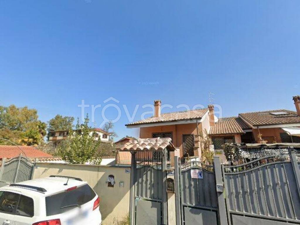 appartamento in vendita a Roma in zona Dragona/Bagnoletto