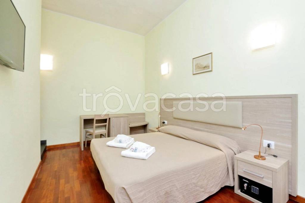 negozio in vendita a Roma in zona Salario