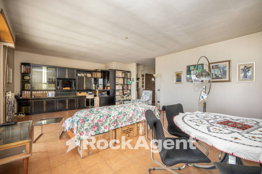 appartamento in vendita a Roma in zona Settecamini