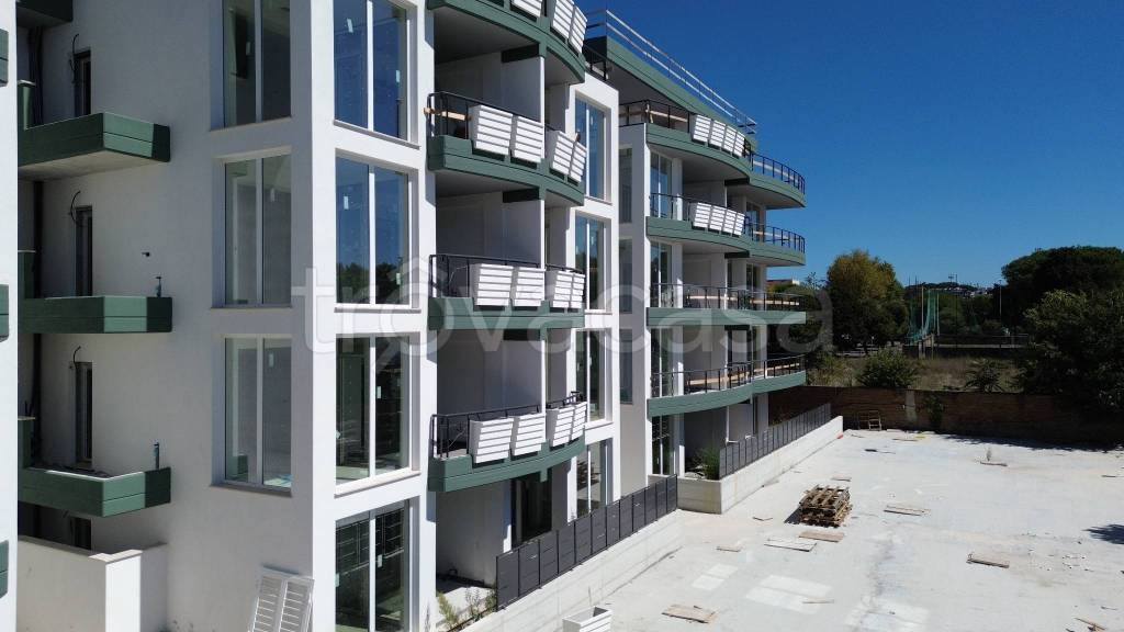 appartamento in vendita a Roma in zona Acilia