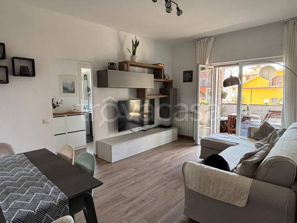 appartamento in vendita a Roma in zona Grottarossa