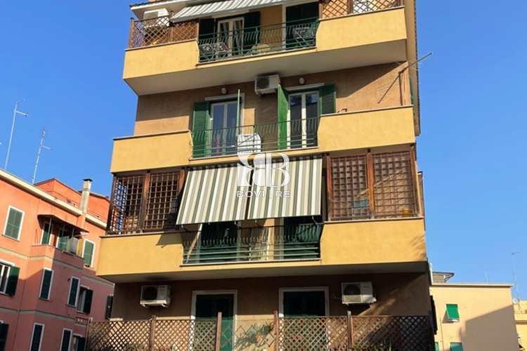 appartamento in vendita a Roma in zona Gianicolense