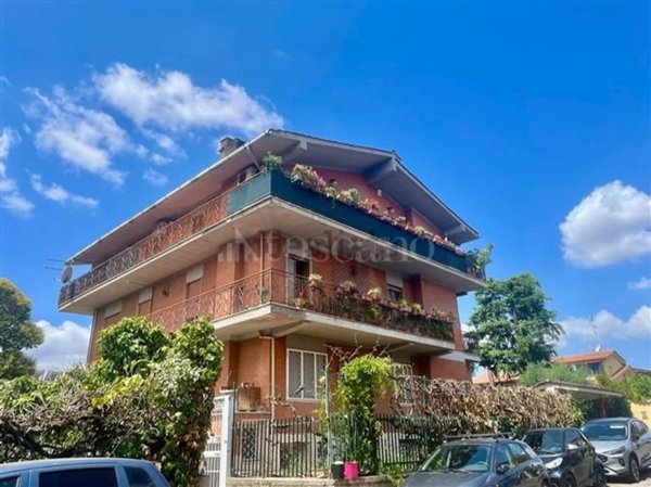 appartamento in vendita a Roma in zona Casal Morena