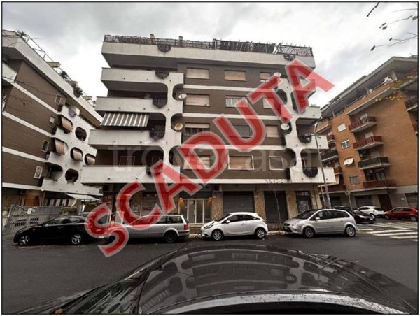 appartamento in vendita a Roma in zona Ostia