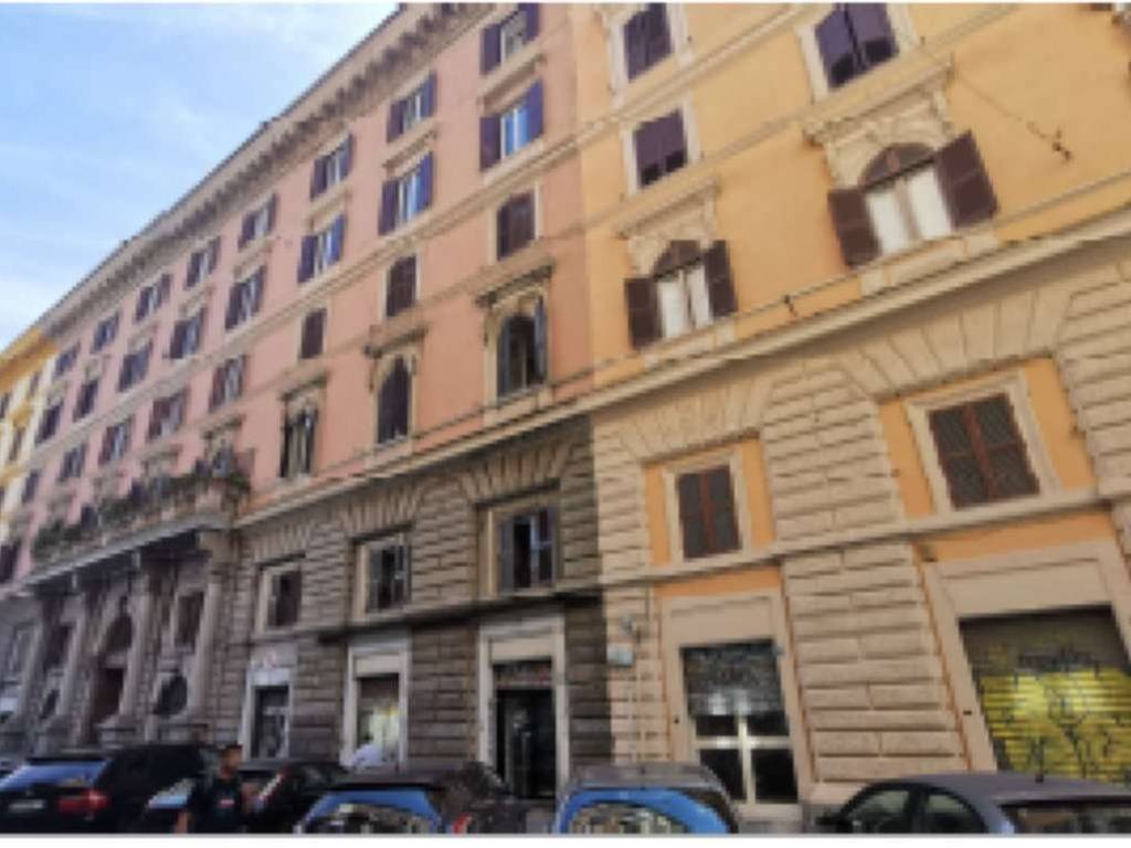 negozio in vendita a Roma in zona Centro Storico