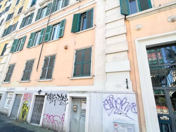 appartamento in vendita a Roma in zona Tuscolano