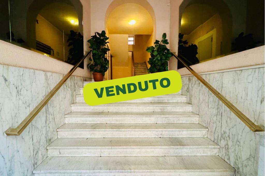appartamento in vendita a Roma in zona Appio Latino
