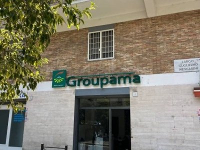 negozio in vendita a Roma in zona Portuense