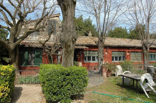 casa indipendente in vendita a Roma in zona Ardeatino