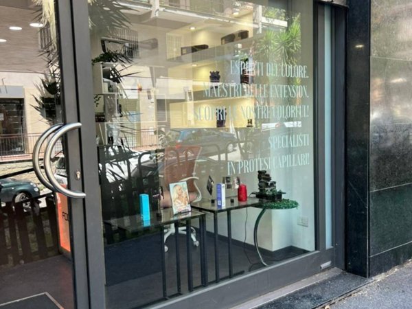 negozio in vendita a Roma in zona Della Vittoria