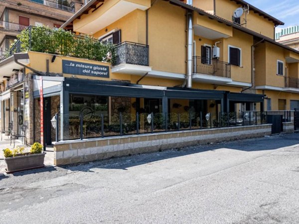 negozio in vendita a Roma in zona Prenestino-Centocelle