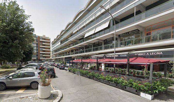 appartamento in vendita a Roma in zona Della Vittoria
