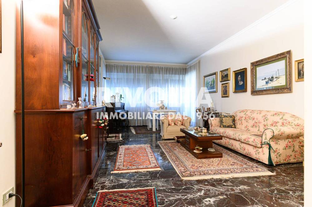 appartamento in vendita a Roma in zona Tor di Quinto