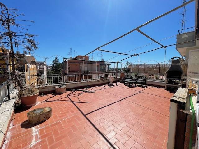 appartamento in vendita a Roma in zona Torrevecchia