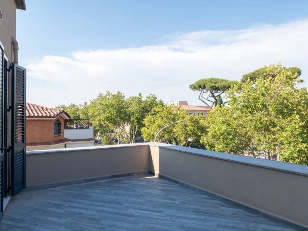 appartamento in vendita a Roma in zona Gianicolense