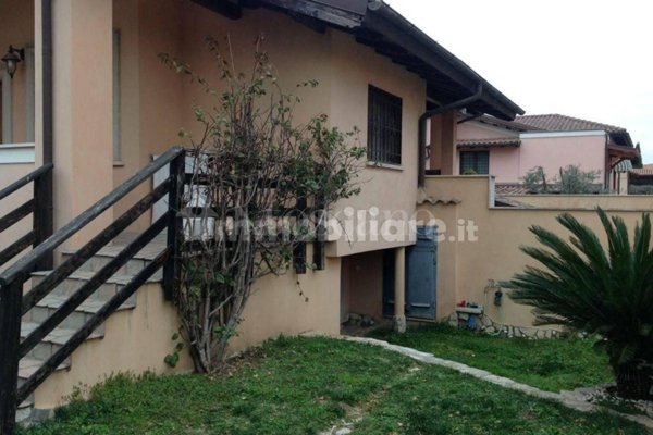 casa indipendente in vendita a Roma in zona Infernetto