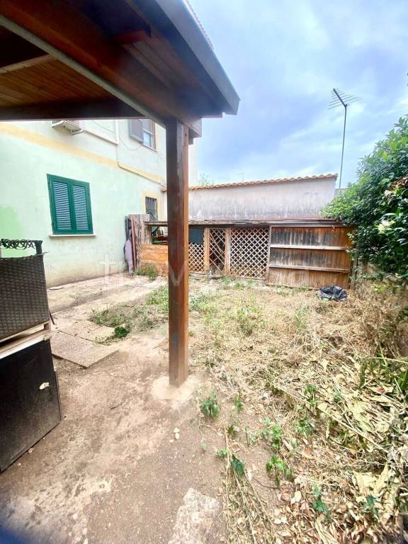 appartamento in vendita a Roma in zona Giardini di Corcolle