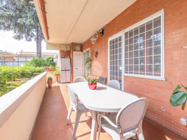 appartamento in vendita a Roma in zona Appio Claudio