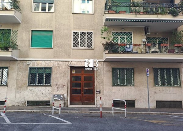 appartamento in vendita a Roma in zona Appio Latino
