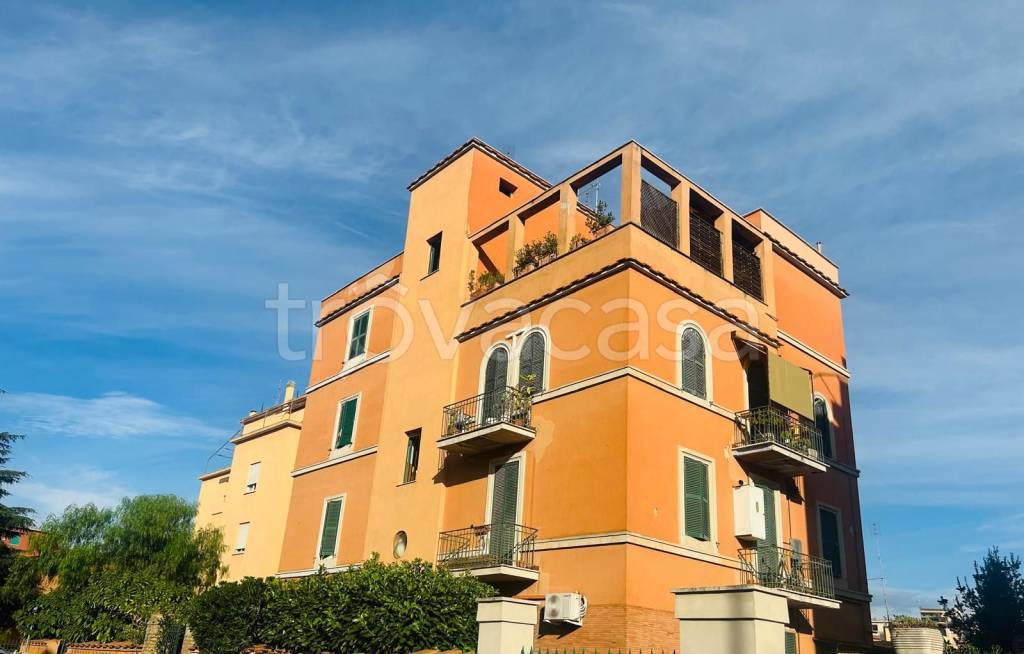 appartamento in vendita a Roma in zona Primavalle