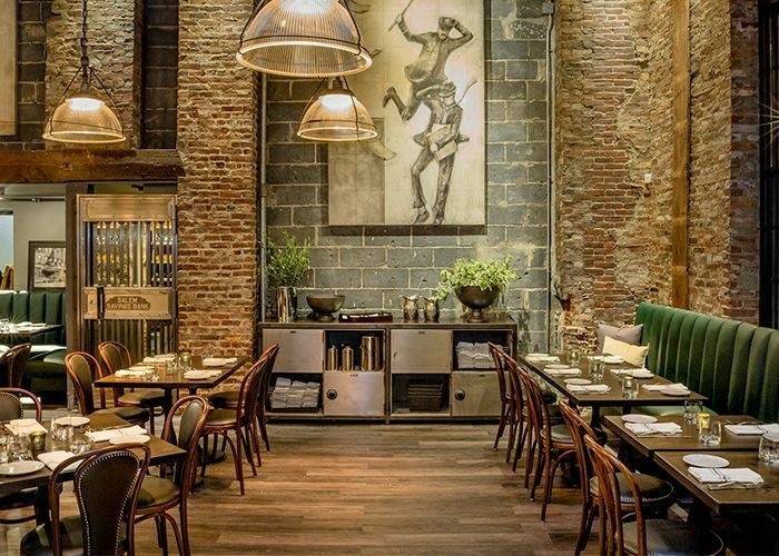 negozio in vendita a Roma in zona Torre Maura