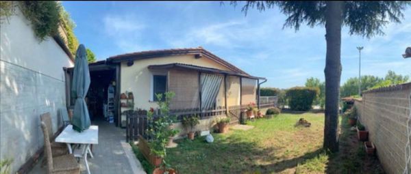 casa indipendente in vendita a Roma in zona Lunghezza