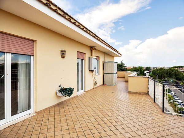 appartamento in vendita a Roma in zona San Basilio