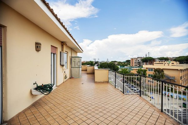 appartamento in vendita a Roma in zona San Basilio