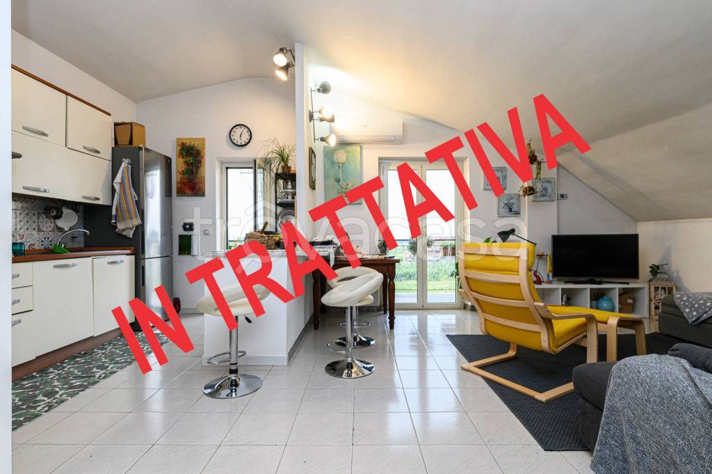 appartamento in vendita a Roma in zona Tor Bella Monaca