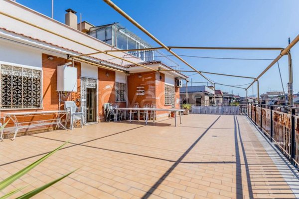 appartamento in vendita a Roma in zona Prenestino-Labicano