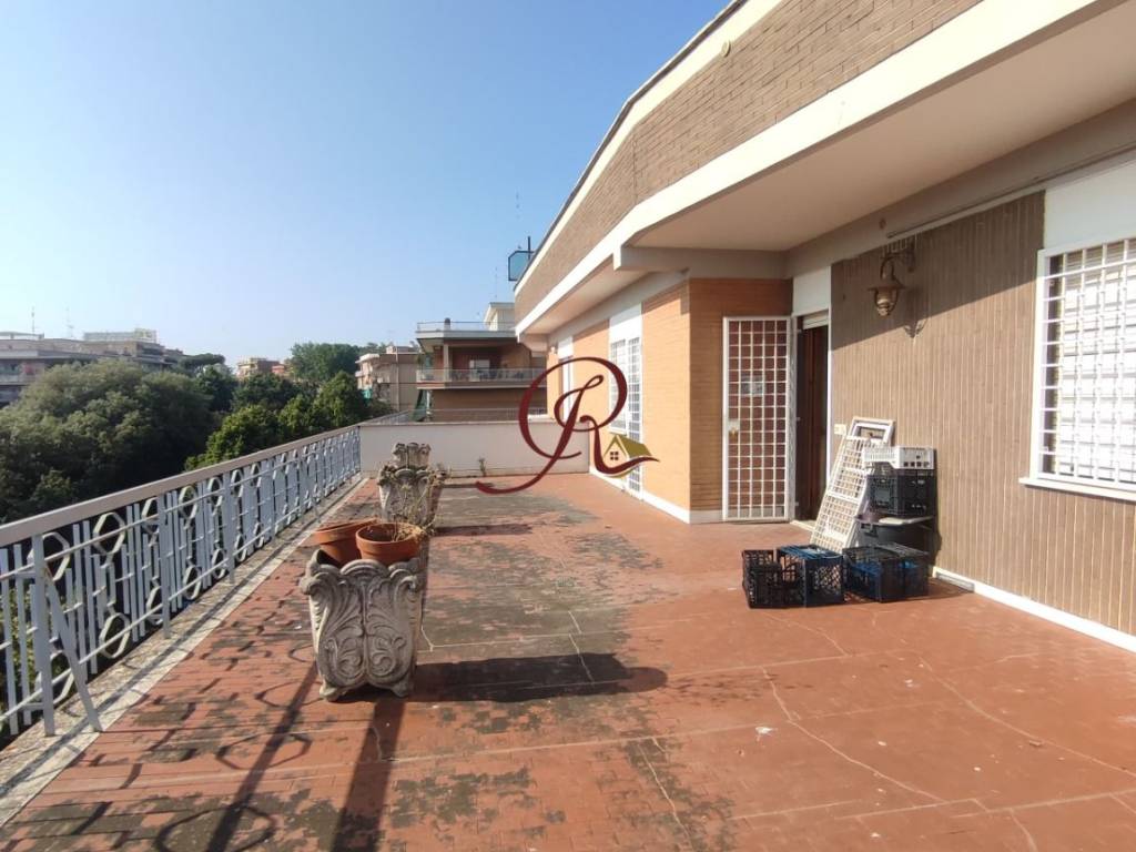appartamento in vendita a Roma in zona Gianicolense