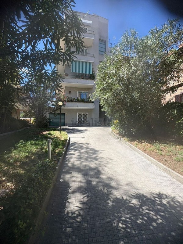 appartamento in vendita a Roma in zona Monte Sacro/Talenti