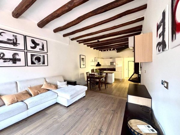 appartamento in vendita a Roma in zona Trastevere