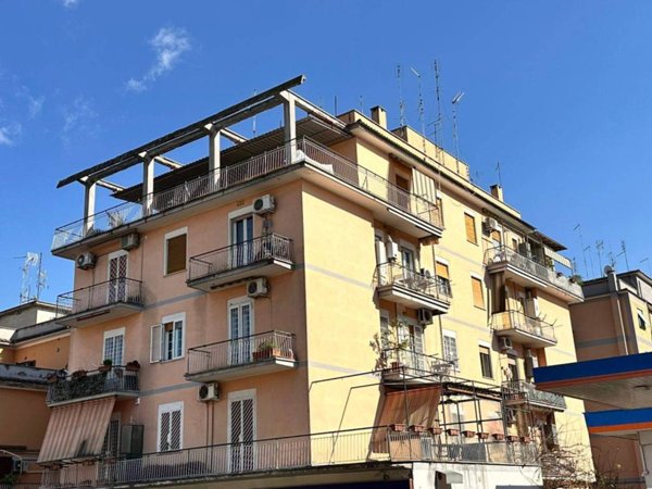 appartamento in vendita a Roma in zona Prenestino-Centocelle