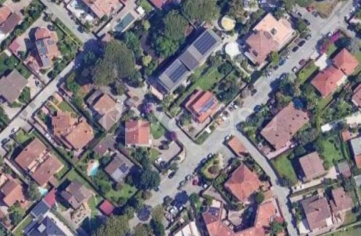 casa indipendente in vendita a Roma in zona Infernetto