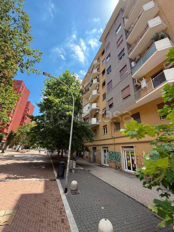 appartamento in vendita a Roma in zona Don Bosco