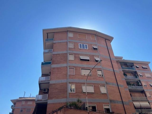 appartamento in vendita a Roma in zona Aurelio