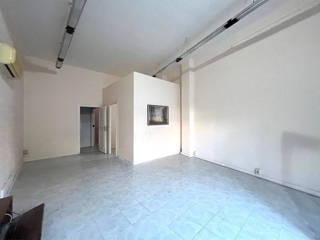 negozio in vendita a Roma in zona Prenestino-Centocelle