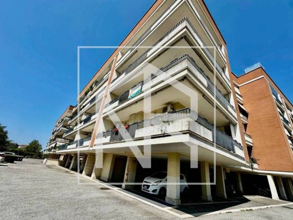 appartamento in vendita a Roma in zona Ponte di Nona